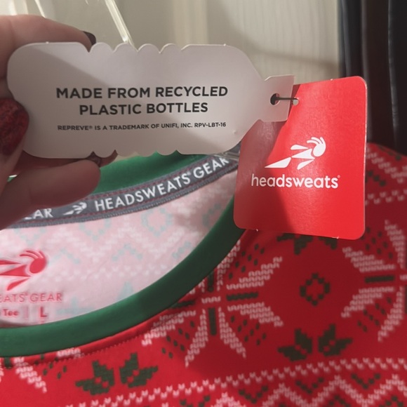 Santa hustle performances wear top - Picture 2 of 5